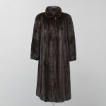 527672 Mink coat